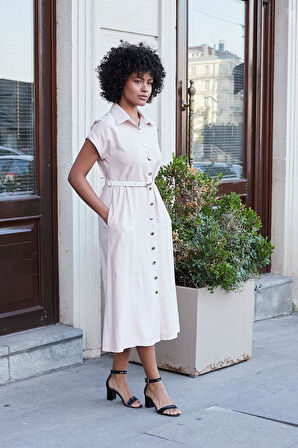 Kadın Twill Modal Yakalı Düşük Omuzlu Duble Kol  Midi Boy Diz Altı Elbise(Deri Kemer Dahil)-Pudra