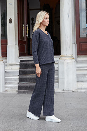 Kadın Simli Kaşkorse V Yaka Düşük Omuzlu Uzun Kol Yırtmaçlı Bluz -Lacivert 