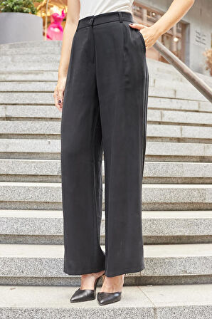 Kadın İpeksi Modal Yüksek Bel Yan Cepli Pileli Arkası Lastikli Bol Paça Palazzo Pantolon-Siyah