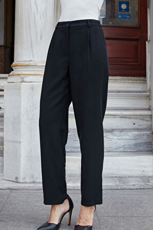 Kadın İpeksi Modal Kumaş Yüksek Bel Yan Cepli Boru Paça Rahat Kesim Şık Ofis Pantolon-Siyah