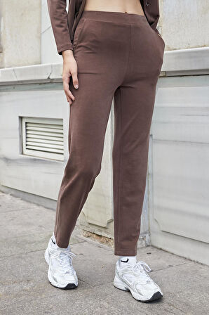 Kadın Esnek Modal Kumaş Yüksek Bel Cepli Bacak Kısmı Rahat Kesim Dar Paça Pantolon-Kahve