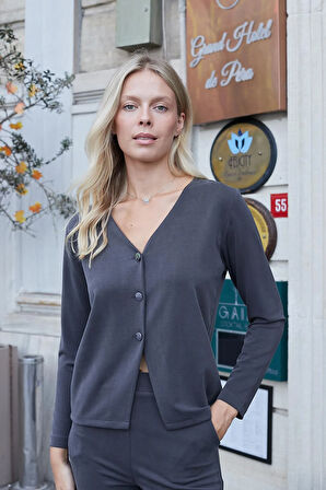 Kadın Esnek İpeksi Modal Kumaş V Yaka Uzun Kol Düğmeli Ceket-Antrasit