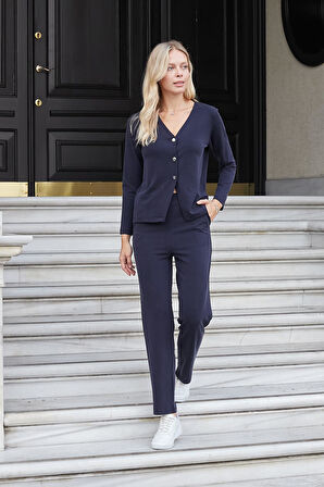 Kadın Esnek Modal Kumaş Yüksek Bel Cepli Bacak Kısmı Rahat Kesim Dar Paça Pantolon-Lacivert 