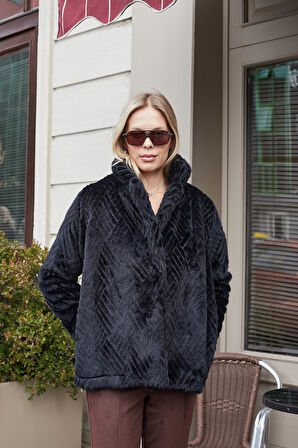 Kadın Kürk Yakalı Uzun Kol Astarlı Orta Boy Kaban-Siyah