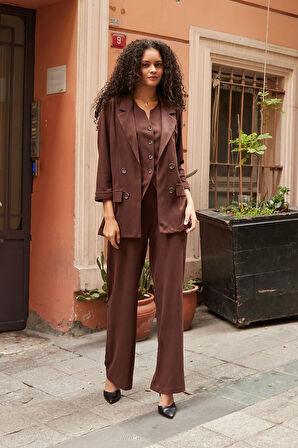 Kadın Süet Dokulu Kumaş Yakalı Capri Kol Cep Kapaklı Blazer Ceket-Kahve