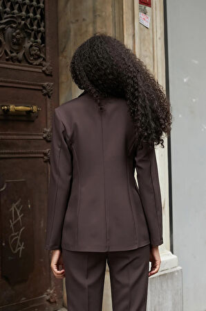 Kadın Yakalı Cep Kapaklı Uzun Kol Bele Oturan Hafif Esnek Kumaş Blazer Ceket-Kahve 