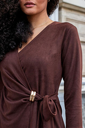 Kadın Hafif Esnek Diyagonel Süet Kumaş Kruvaze Bağcıklı Kapri Truvakar Kol Diz Boy Elbise-Kahve