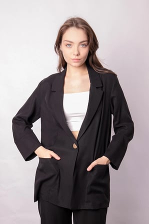 Kadın Baharlık Kumaş Rahat Kesim Yakalı Cepli Kolu Katlamalı Boyfriend Blazer Ceket-Siyah
