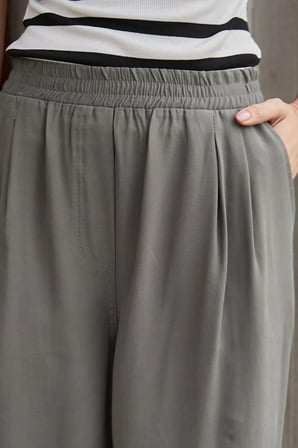 Kadın Modal Kumaş Yüksek Bel Pileli Yan Cepli Beli Paçası Lastikli Palazzo Pantolon-Haki