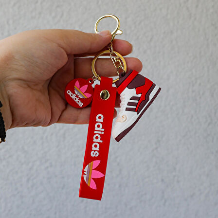 Spor Ayakkabı Anahtarlık Ve Çanta Aksesuarı