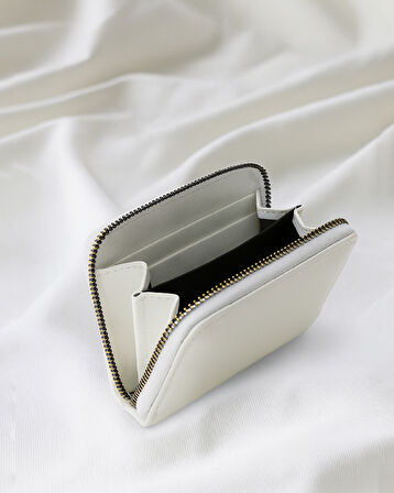 Noya Fermuarlı Parlak Suni Deri Cüzdan - Beyaz