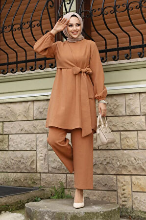 Yandan Bağlamalı Tesettür Camel Takım 