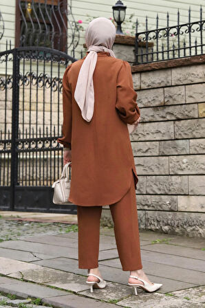 Büzgü Detaylı Tesettür Kahverengi Takım 