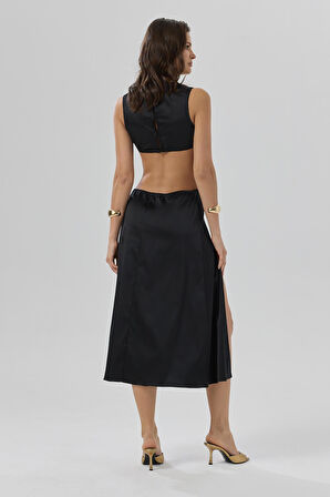 Sensure Siyah Esnek Saten Tül Detaylı V Yaka Uzun Gecelik