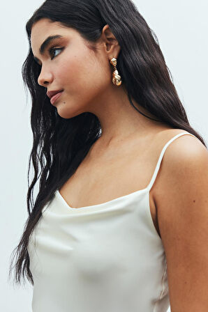 Caché Ekru Degaje Yaka Askılı Kısa Saten Pijama Takımı