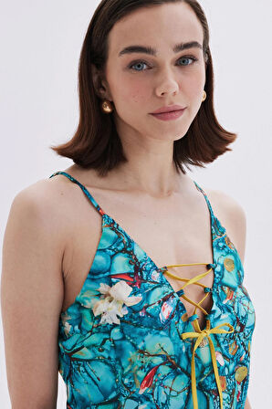 Monet's Bond Desenli Askılı Kısa Saten Pijama Takımı