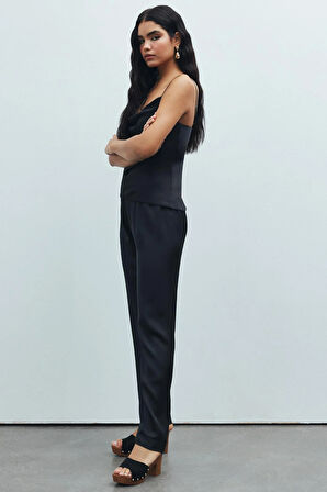 Brûleur Siyah Degaje Yaka Askılı Uzun Saten Pijama Takımı