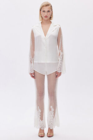 Calla Lily Ekru Dantel Detaylı Uzun Saten Pijama Takımı