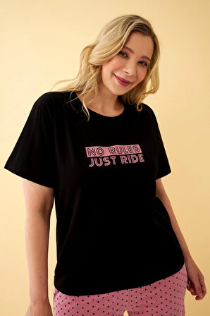 Akbeniz Kadın Siyah “No Rules Just Ride” Yazılı Büyük Beden Kapri Pijama Takımı