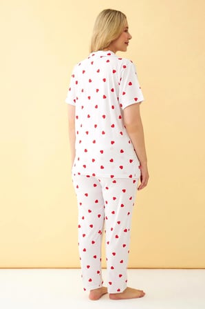 Akbeniz Kadın Beyaz Kırmızı Kalp Desenli Önden Düğmeli Büyük Beden Pijama Takımı