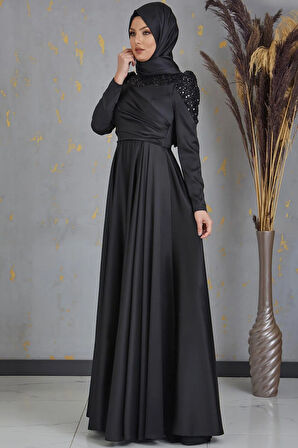 Bersu Önü Pul Boncuk İşlemeli Tesettür Abiye Siyah