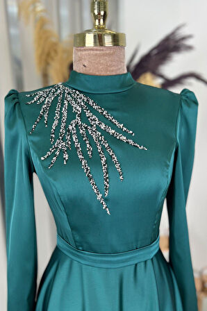 Mina Tesettür Abiye Zümrüt