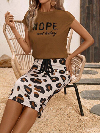 Kadın Kısa Kollu Bisiklet Yaka Viskon Bluz Desenli Dalgıç Etek Ikili Takım