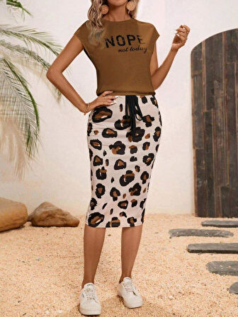 Kadın Kısa Kollu Bisiklet Yaka Viskon Bluz Desenli Dalgıç Etek Ikili Takım