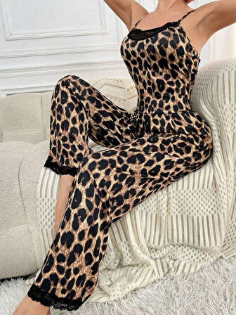 Kadın Ip Askılı Yakası Dantelli Bluz Ve Pijama Sandy Ikili Takım