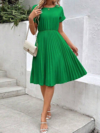 Kadın Kısa Kollu Yakası Açık Belden Lastikli Pileli Kısa Ithal Krep Elbise