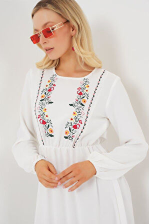 Nakışlı Uzun Tesettür Elbise 2550 - Beyaz