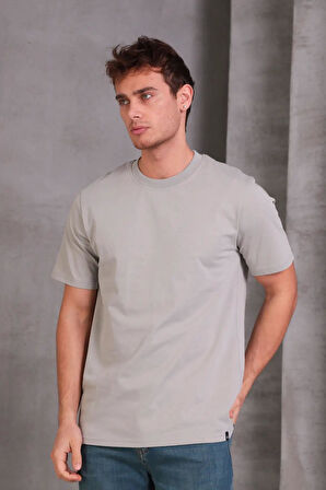 Erkek Relax Fit Bisiklet Yaka %100 Pamuk Rahat Kesim Basic Tişört