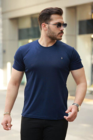 Erkek Bisiklet Yaka Arma Detaylı Basic Kısa Kollu Tişört