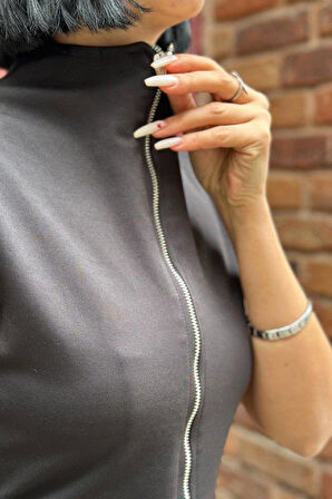 Siyah Boydan Fermuarlı Kolsuz Elbise