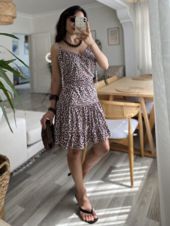 Kadın Askılı V Yaka Beli Pileli Leopar Desen Eteği Fırfırlı Süprem Elbise