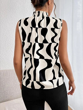 Kadın Kolsuz Balıkçı Yaka Desenli Süprem Bluz