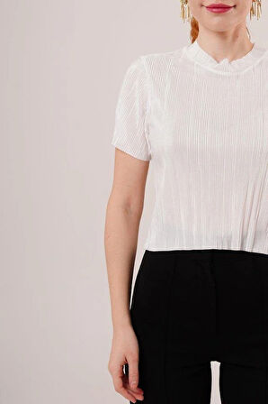 Fitilli Kısa Kollu Parlak Beyaz Bluz