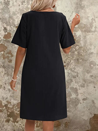 Kadın Kısa Kollu Yakası Açık önden Büzgülü Cep Detaylı Viskon Iki Iplik Elbise