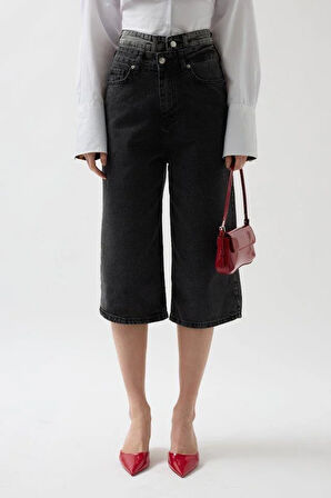 Çift Kemerli Bermuda Denim Şort