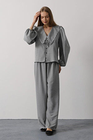 İşlemeli Bebe Yakalı Pantolon Takım - Siyah