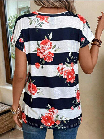 Kadın Çiçek Desenli Yatay Şeritli Bisiklet Yaka Tişört