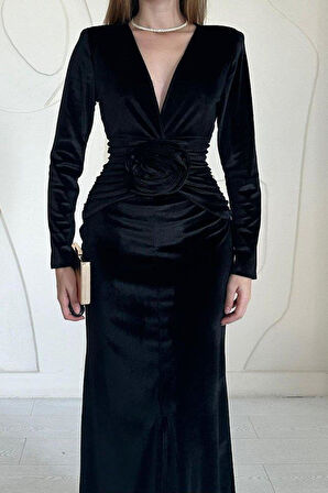 Siyah Önü Yırtmaçlı Güllü Elbise