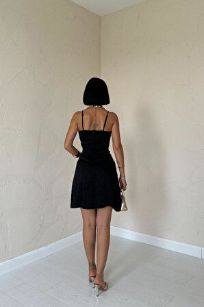 Siyah Jakarlı Asimetrik Elbise