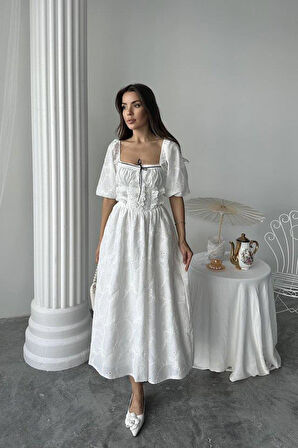 Beyaz Dantel Detaylı Brode Elbise