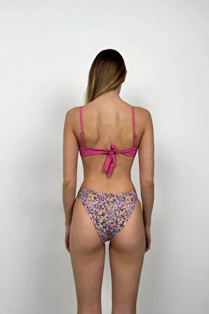 Fiyonk Detay Çiçekli Bikini Takım