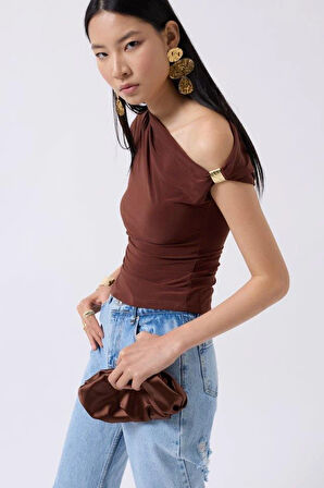 Aksesuar Detay Cutout Bluz