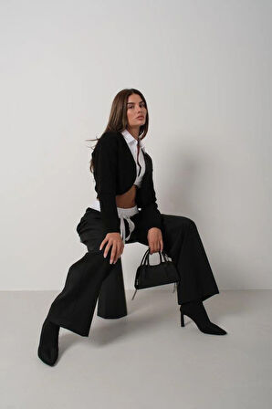 Biyeli Crop Triko Hırka