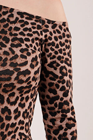 Düşük Omuz Detaylı Leopar Desen Bluz