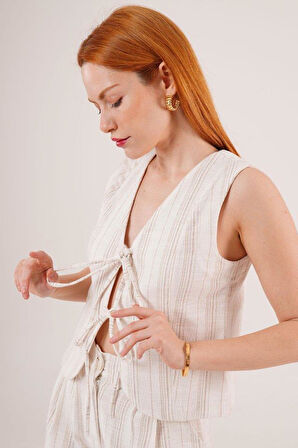 Ön Bağlama Detaylı Yelek Ve Pantolon Ekru Çizgili İkili Takım