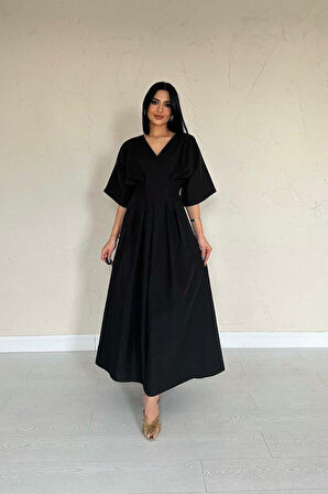 Siyah Pileli Uzun Elbise
